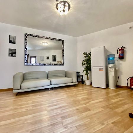Gran Via Sol Rooms Madrid Esterno foto