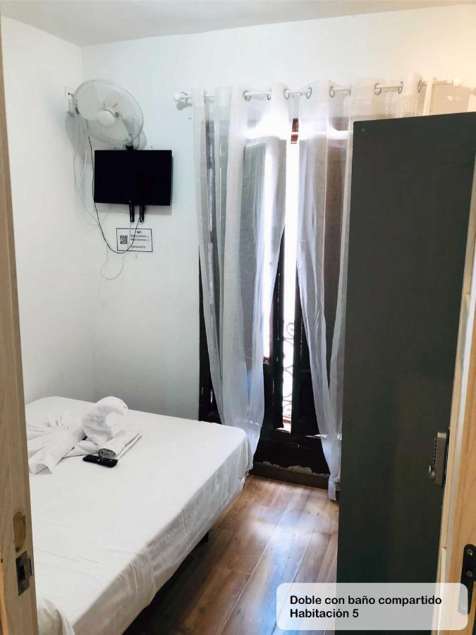 Gran Via Sol Rooms Madrid Esterno foto
