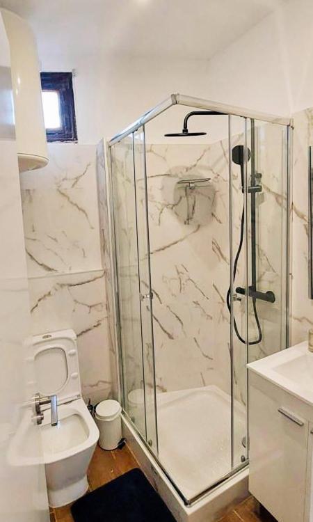 Gran Via Sol Rooms Madrid Esterno foto
